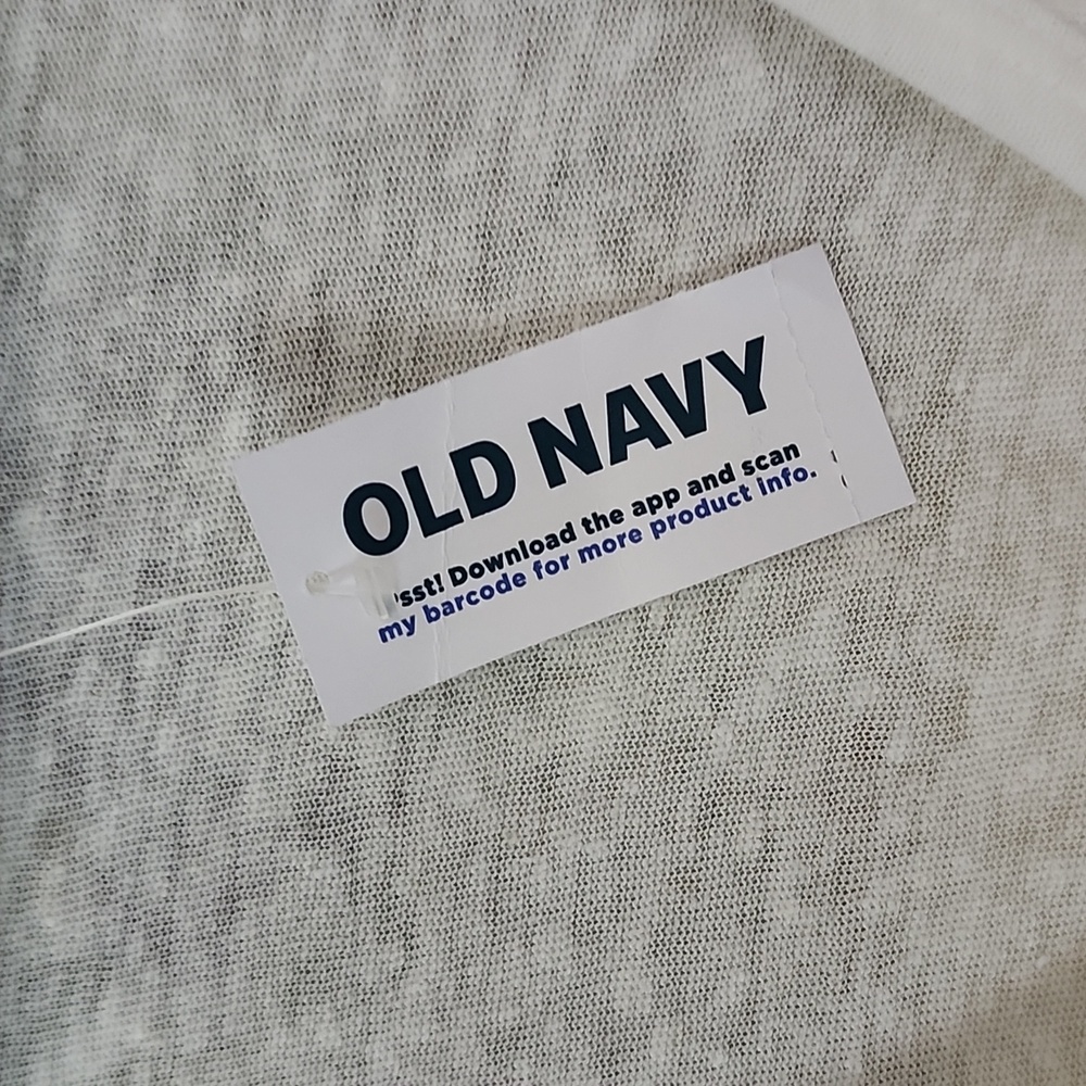 October Sale. Buy 1 Get 1 Free..Old Navy Ladies White shorts sleeved top NWT - Picture 6 of 6
